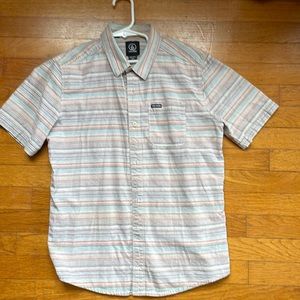 Volcom button up shirt size medium